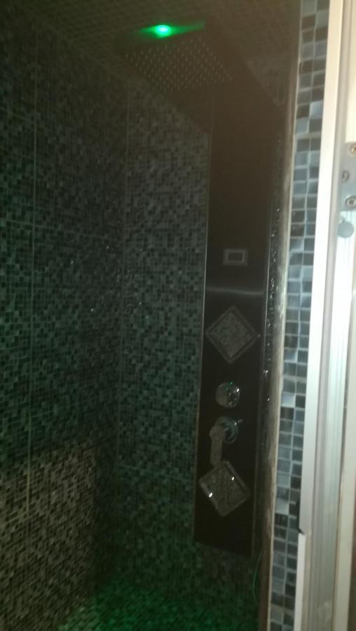 Suite avec SPA&Jacuzzi Sète Exterior foto